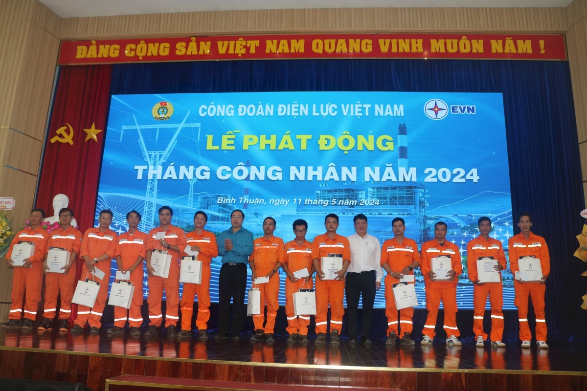 Trước thềm Tháng Công nhân 2025: Từ bài học 2024 đến hành động mới