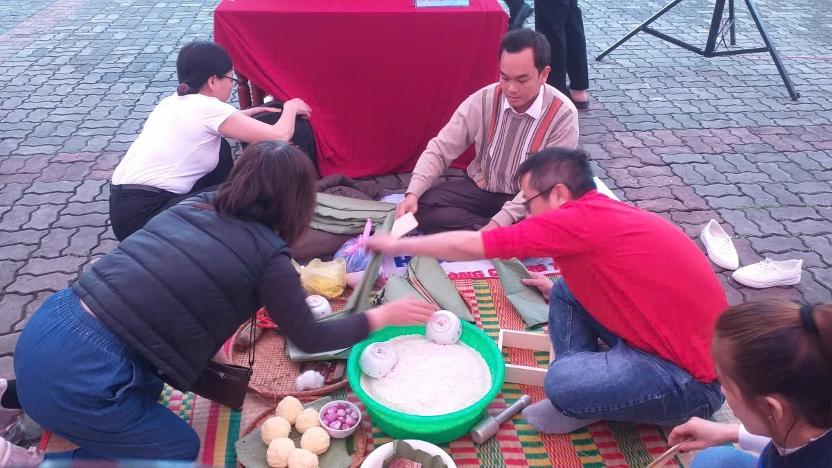 Niềm vui Tết sớm của công nhân Đà Nẵng