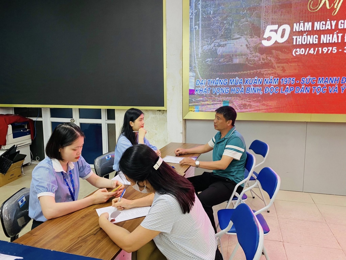 Gần 30.000 chỉ tiêu tuyển dụng tại Phiên giao dịch việc làm trực tuyến kết nối 7 tỉnh, thành phố phía Bắc Gần 30.000 chỉ tiêu tuyển dụng tại Phiên giao dịch việc làm trực tuyến kết nối 7 tỉnh, thành phố phía Bắc