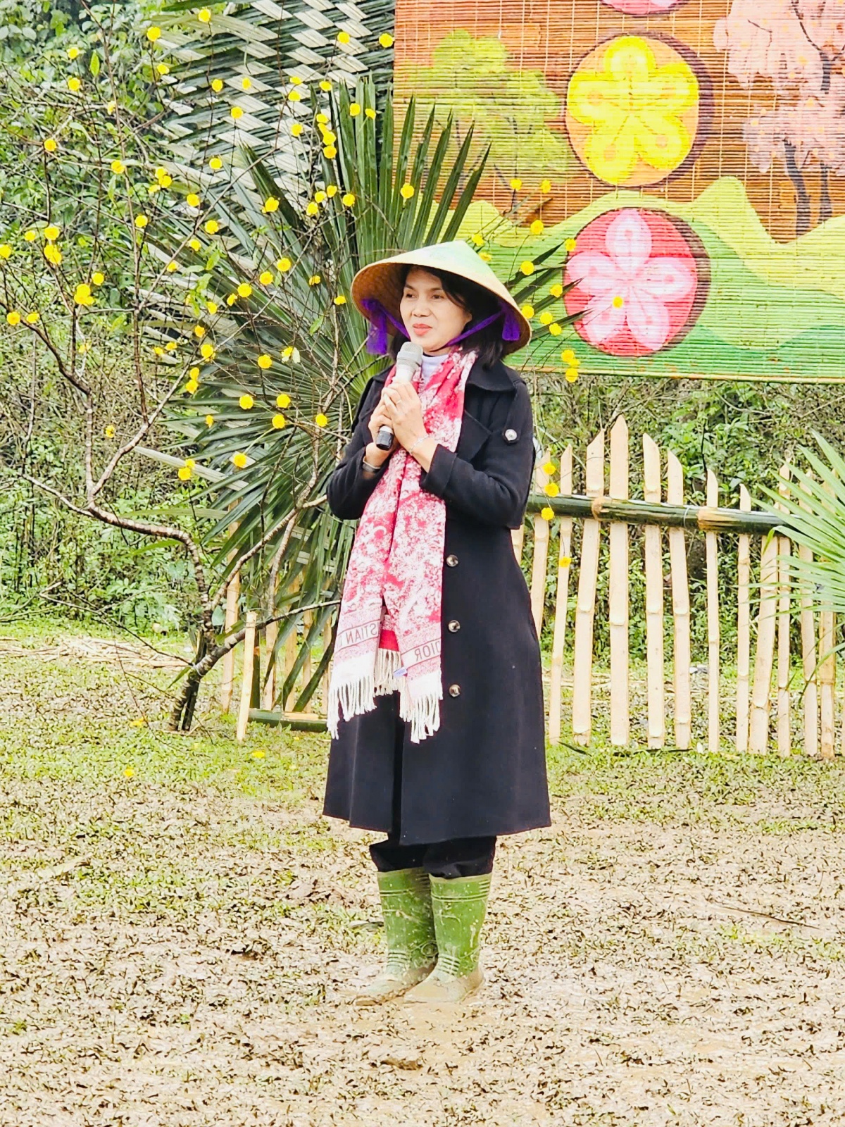 Những người thắp lửa niềm tin từ đôi tay lao động và trái tim nhân ái Những người thắp lửa niềm tin từ đôi tay lao động và trái tim nhân ái