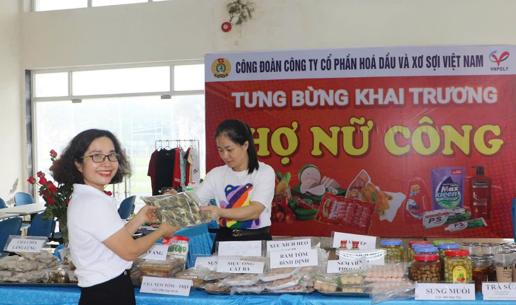 Công đoàn VNPOLY: Gắn bó, sẻ chia và lan tỏa yêu thương Công đoàn VNPOLY: Gắn bó, sẻ chia và lan tỏa yêu thương