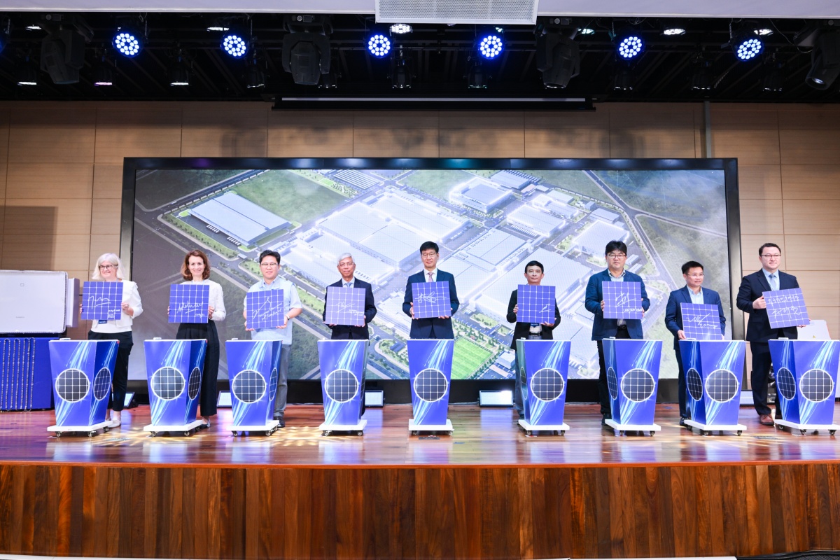Samsung Electronics HCMC CE Complex (SEHC) khởi công dự án điện mặt trời mái nhà Samsung Electronics HCMC CE Complex (SEHC) khởi công dự án điện mặt trời mái nhà