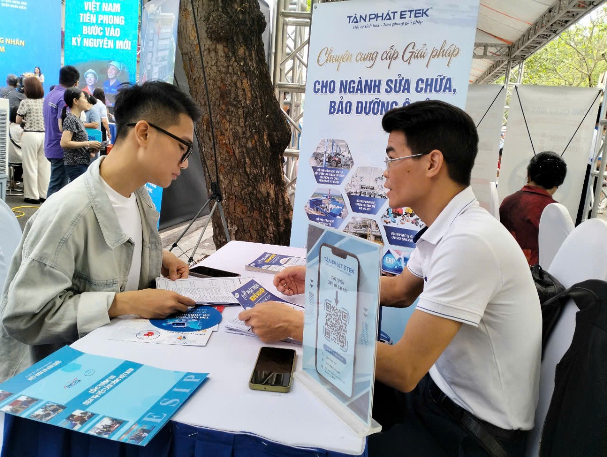 Doanh nghiệp khó tuyển người phù hợp: Đâu là kênh kết nối hiệu quả?