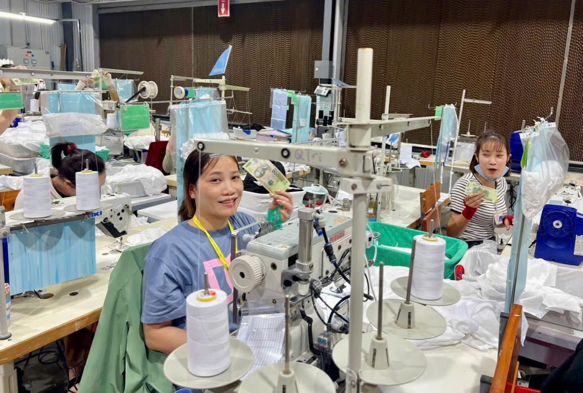 Dành quan tâm đặc biệt đến đoàn viên, người lao động nữ