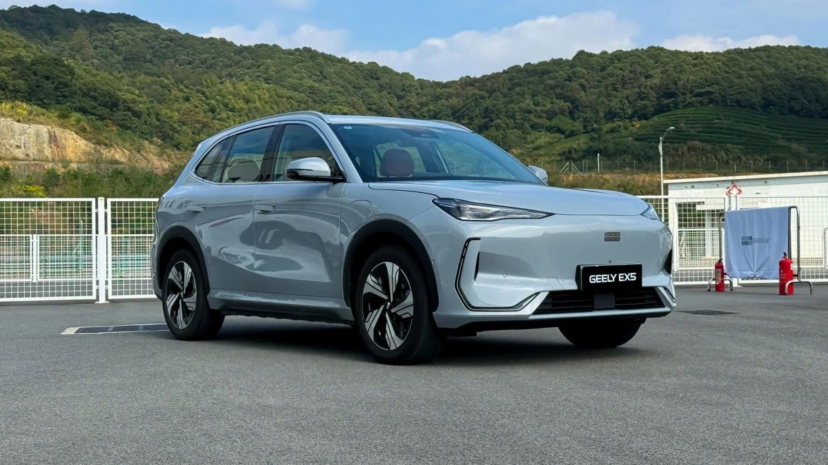 Loạt ô tô mới sắp ra mắt tại Việt Nam