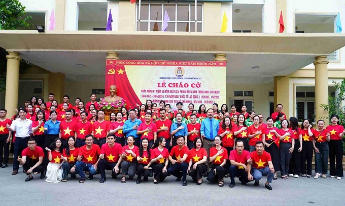 Công nhân Nghệ An: Lao động gắn liền với yêu nước và sản xuất an toàn