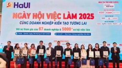 Ngày hội tuyển dụng Canon 2025: Cánh cửa mở rộng cho sinh viên và người lao động