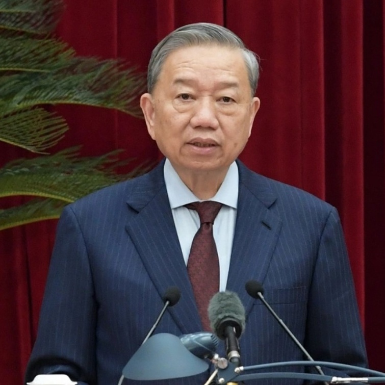 Dạy học miễn phí 2 buổi/ngày, hỗ trợ bữa trưa cho học sinh xã biên giới