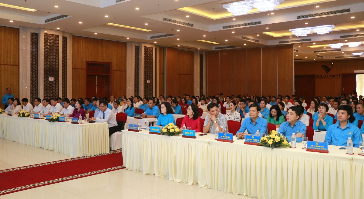 Tháng Công nhân ở Quảng Bình: Hướng về cơ sở, chăm lo người lao động Tháng Công nhân ở Quảng Bình: Hướng về cơ sở, chăm lo người lao động