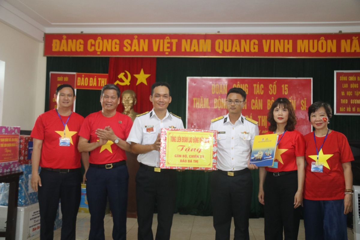 Hành trình vì biển đảo quê hương Hành trình vì biển đảo quê hương