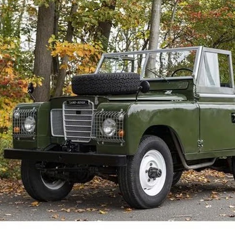 Land Rover hơn 50 tuổi tân trang lại bán giá 900 triệu đồng