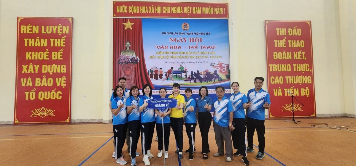 Người giữ ngọn lửa nhiệt huyết và trái tim nhân ái Người giữ ngọn lửa nhiệt huyết và trái tim nhân ái