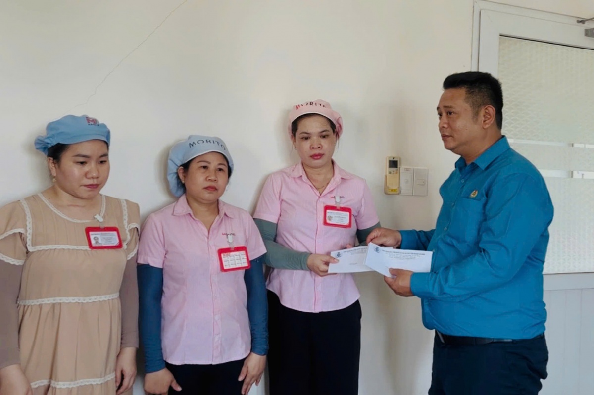 Công đoàn đồng hành cùng người lao động vượt qua bệnh tật Công đoàn đồng hành cùng người lao động vượt qua bệnh tật