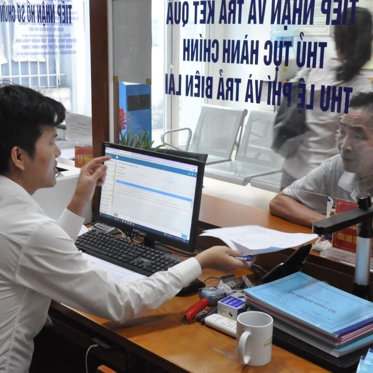 2 nhóm cán bộ phải nghỉ việc trước thời điểm kết thúc sắp xếp đơn vị hành chính