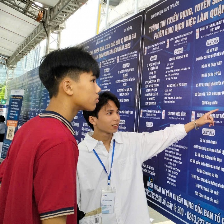 Người trẻ chọn việc gần nhà, doanh nghiệp lo “giữ chân” lao động