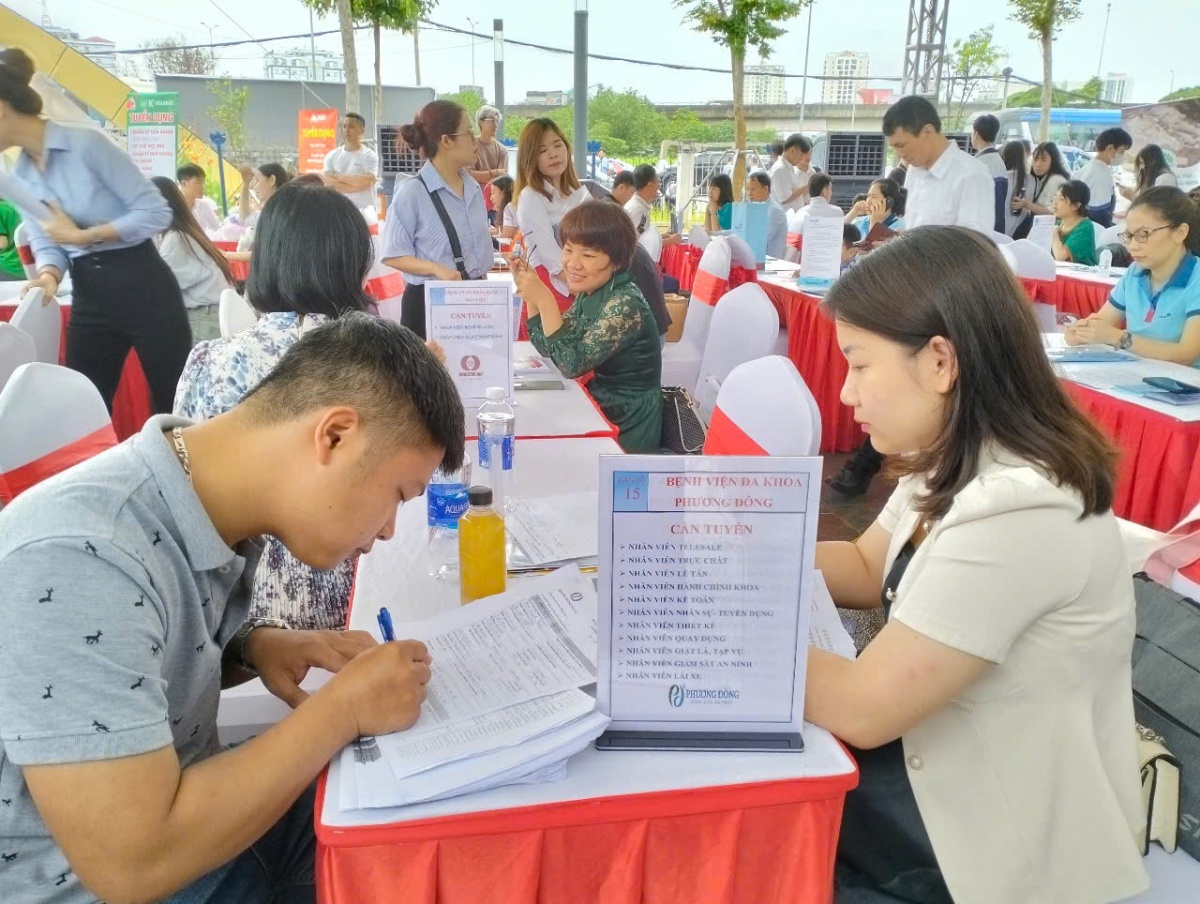 Người trẻ chọn việc gần nhà, doanh nghiệp lo “giữ chân” lao động Người trẻ chọn việc gần nhà, doanh nghiệp lo “giữ chân” lao động