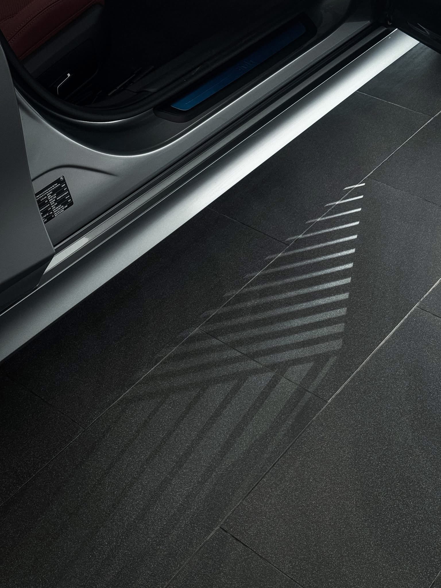 BMW 3-Series 2025 có mặt tại đại lý, giá tăng nhẹ BMW 3-Series 2025 có mặt tại đại lý, giá tăng nhẹ