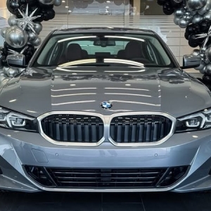 BMW 3-Series 2025 có mặt tại đại lý, giá tăng nhẹ