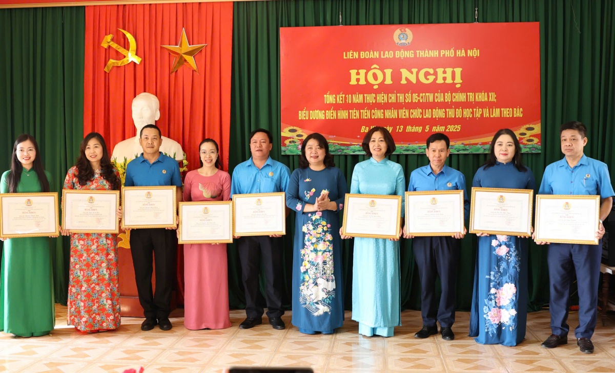 Tỏa sáng những ngọn lửa học và làm theo lời Bác trong công nhân lao động Thủ đô