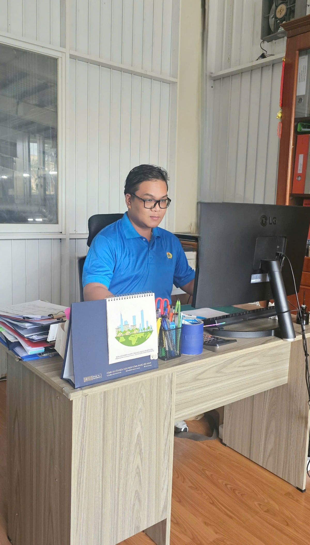 Từ bụi than đến ánh lửa công đoàn Từ bụi than đến ánh lửa công đoàn