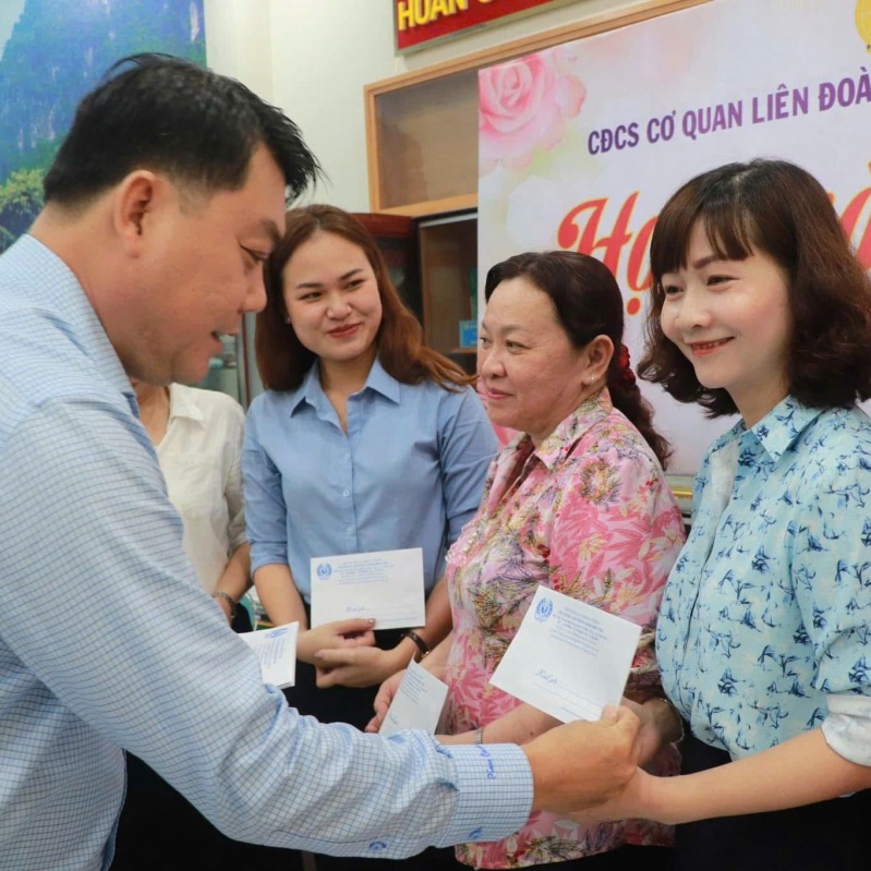 Gieo mầm tri thức từ một tổ chức vững mạnh