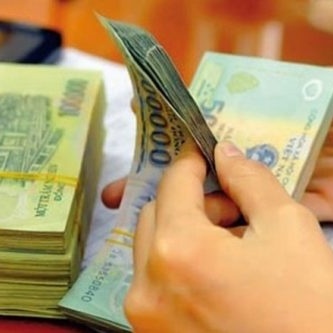 Người nghỉ hưu trước tuổi theo Nghị định 178 có được xét nâng bậc lương trước thời hạn?