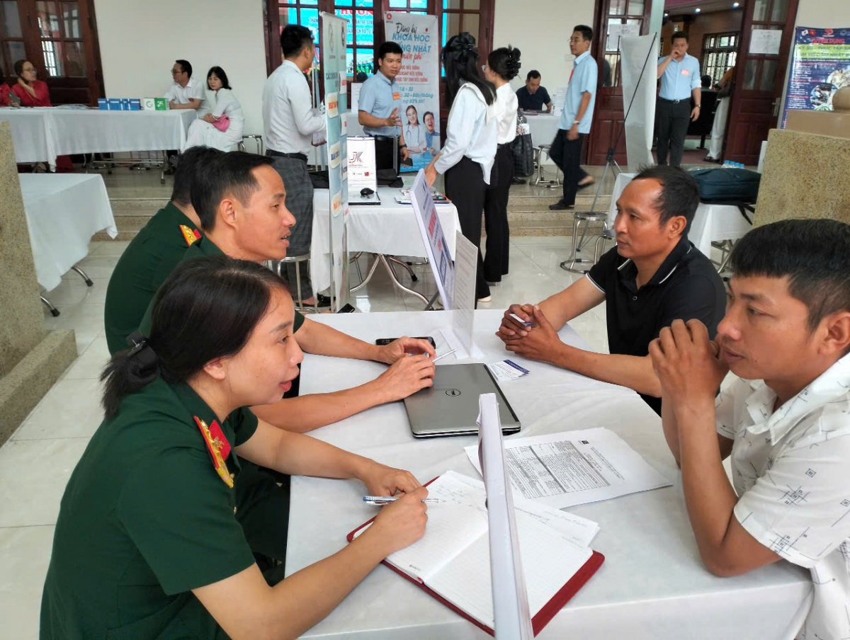 Phiên giao dịch việc làm Ba Vì năm 2025: Kết nối thực chất - kỳ vọng dài lâu