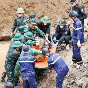 Vụ sạt lở thủy điện Tả Páo Hồ 1A: Chế tài pháp lý đối với doanh nghiệp dùng lao động dưới 18 tuổi?