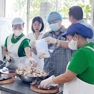 Vì bữa ăn ca an toàn, đảm bảo vệ sinh cho người lao động