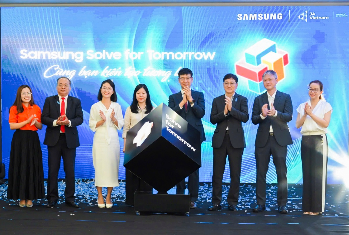 Samsung khởi động cuộc thi Solve for Tomorrow 2025 tại khu vực miền Trung Samsung khởi động cuộc thi Solve for Tomorrow 2025 tại khu vực miền Trung