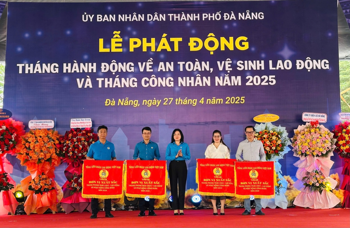 Liên đoàn Lao động quận Hải Châu: Đồng hành cùng giáo viên, vun bồi những điển hình Liên đoàn Lao động quận Hải Châu: Đồng hành cùng giáo viên, vun bồi những điển hình