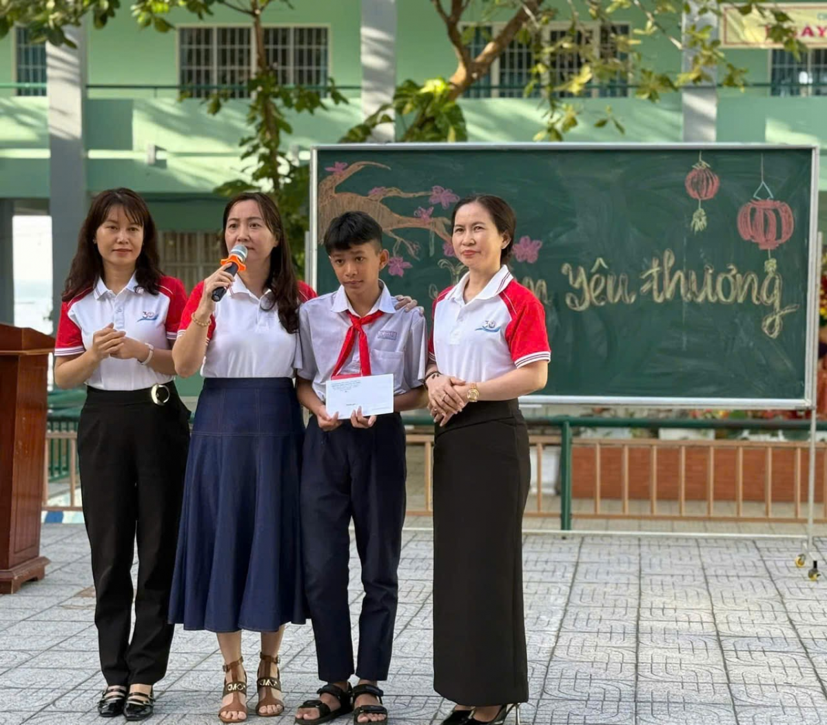 Một trái tim yêu thương đồng hành với tổ chức Công đoàn Một trái tim yêu thương đồng hành với tổ chức Công đoàn