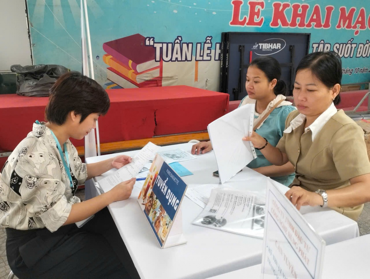 Hà Nội đẩy mạnh tổ chức các phiên giao dịch việc làm lưu động Hà Nội đẩy mạnh tổ chức các phiên giao dịch việc làm lưu động