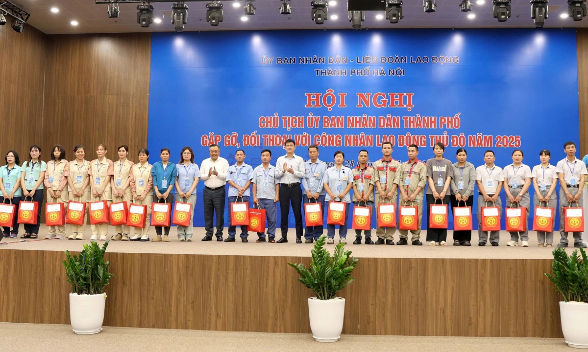 60% công nhân Thủ đô sống chật chội, tạm bợ: Nhà ở xã hội cần bước ngoặt mới 60% công nhân Thủ đô sống chật chội, tạm bợ: Nhà ở xã hội cần bước ngoặt mới