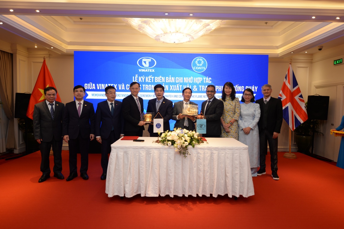 Chuyển đổi công bằng trong ngành Dệt May Việt Nam: thực trạng và giải pháp Chuyển đổi công bằng trong ngành Dệt May Việt Nam: thực trạng và giải pháp