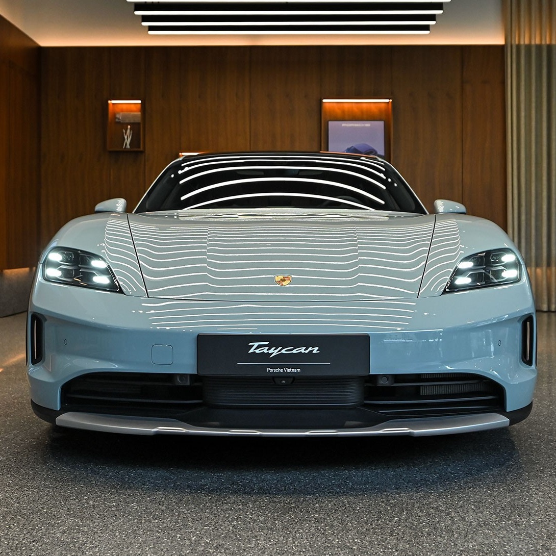 Chi tiết Porsche Taycan 4S Cross Turismo 2025 giá hơn 7 tỷ đồng