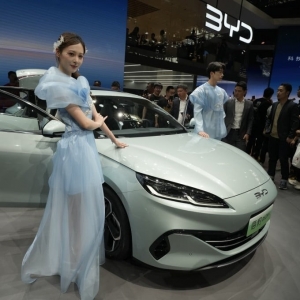 Các hãng xe Trung Quốc bị triệu tập vì tình trạng "xe mới bán như xe cũ"