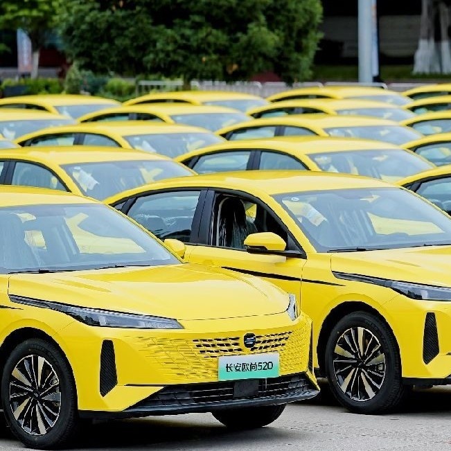 Changan Oshan 520 - Mẫu sedan điện trang bị công nghệ pin thay nhanh chỉ trong 100 giây