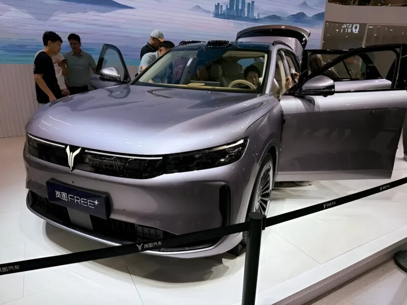 Những mẫu xe nổi bật tại Triển lãm Ô tô Thâm Quyến 2025 Những mẫu xe nổi bật tại Triển lãm Ô tô Thâm Quyến 2025