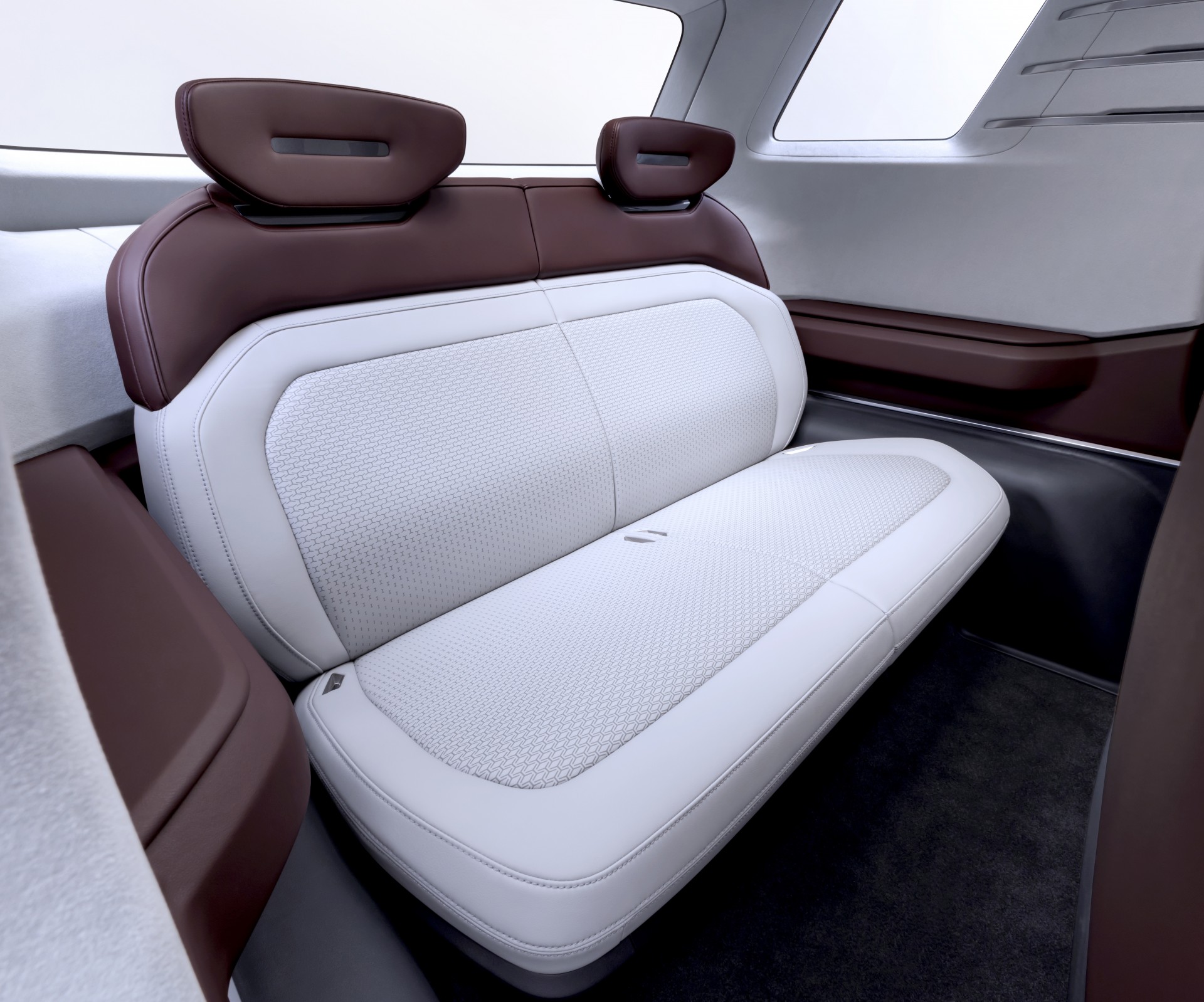 Xem trước xe SUV 7 chỗ mới của Mitsubishi, sẽ thay thế Outlander