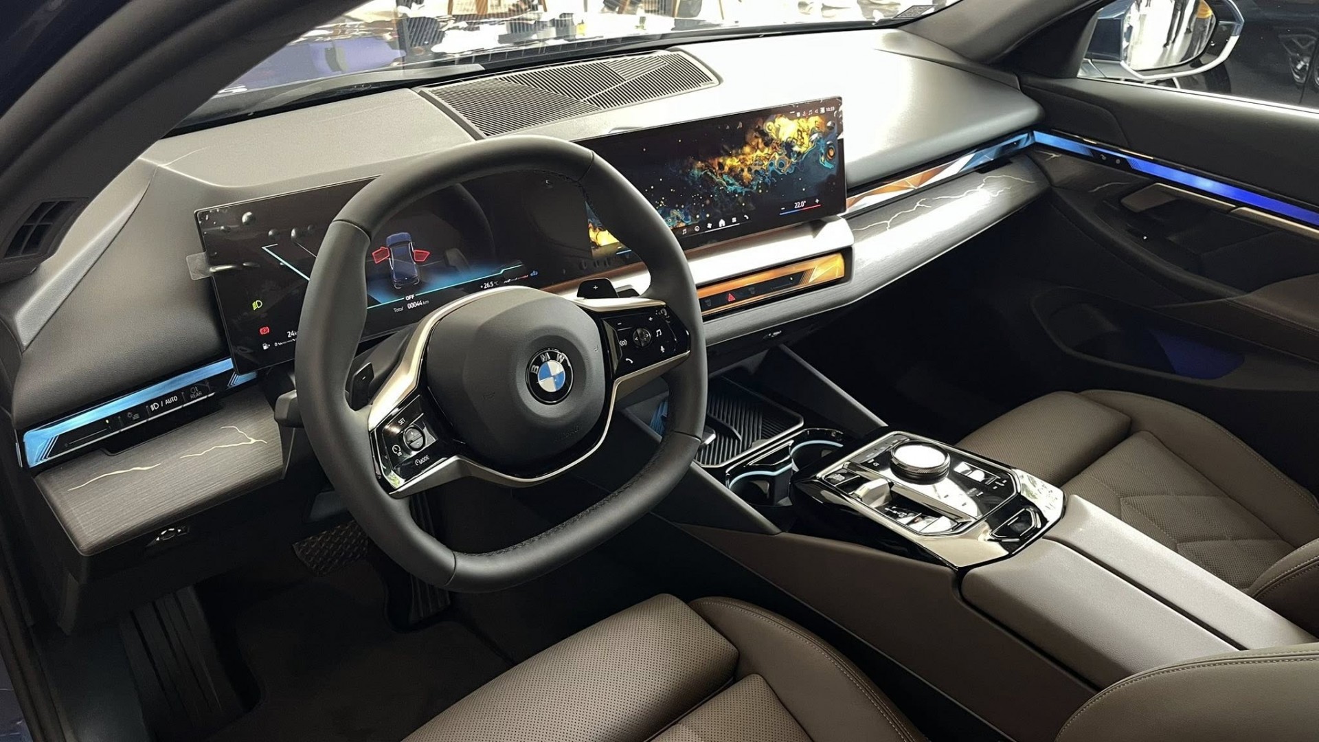 BMW X3 và 5 Series 2025 cập bến Việt Nam, nhiều công nghệ chưa từng có BMW X3 và 5 Series 2025 cập bến Việt Nam, nhiều công nghệ chưa từng có