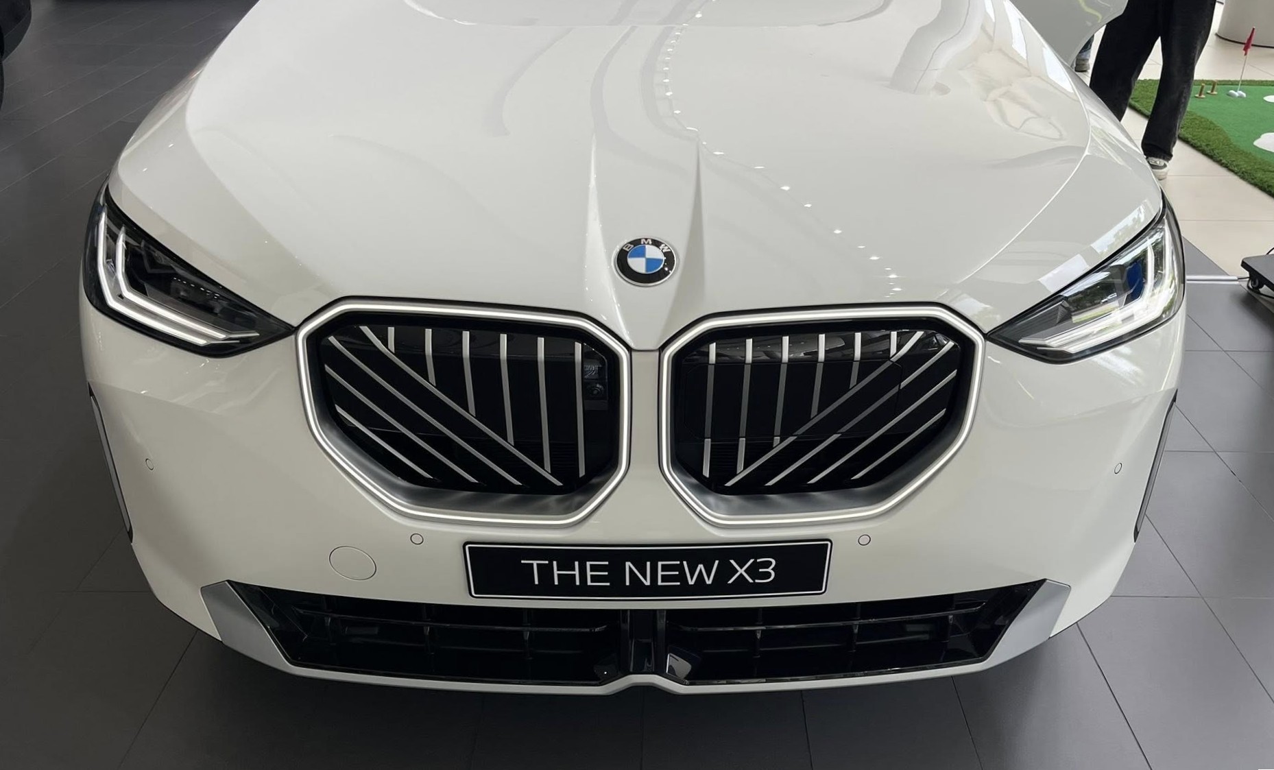 BMW X3 và 5 Series 2025 cập bến Việt Nam, nhiều công nghệ chưa từng có BMW X3 và 5 Series 2025 cập bến Việt Nam, nhiều công nghệ chưa từng có