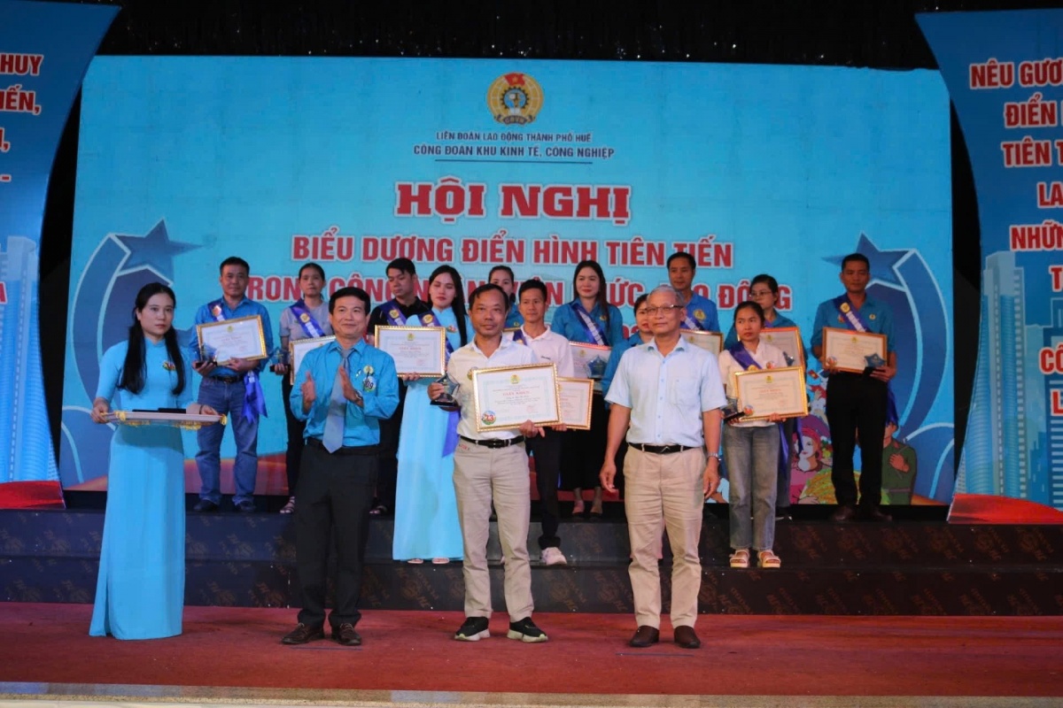 Tháng Công nhân ở Huế: Lan tỏa trách nhiệm, đồng hành cùng người lao động