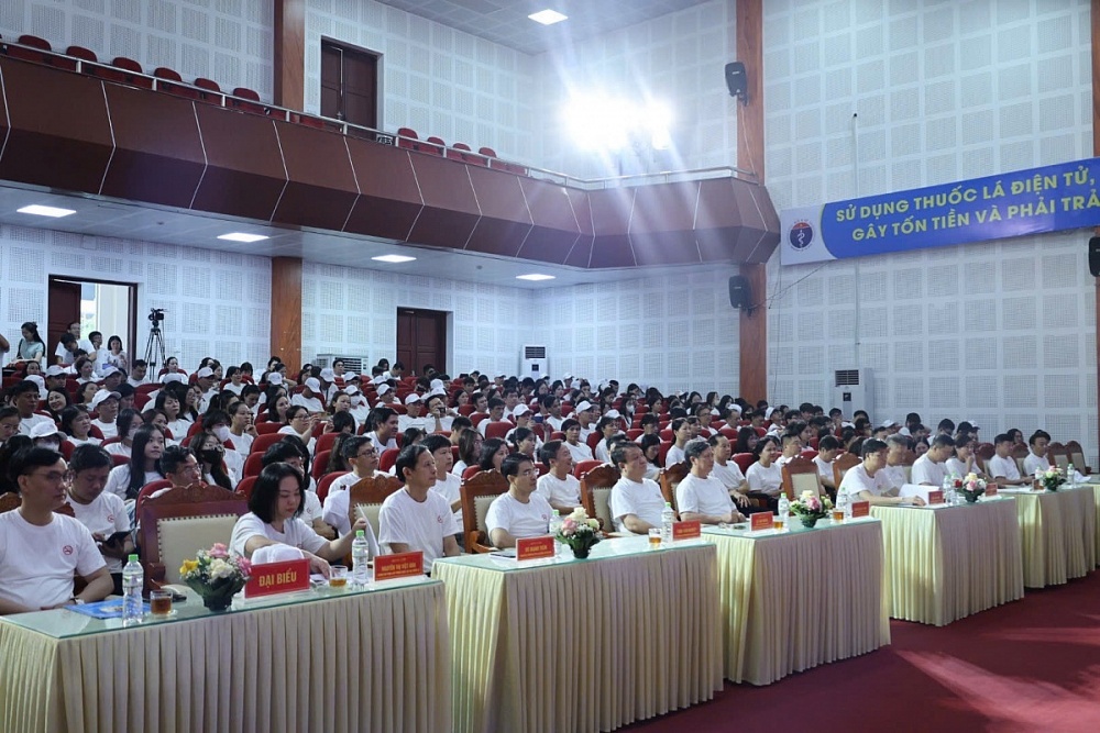 Sẽ đánh thuế  thuốc lá 10.000 đồng/bao, xì gà mức 100.000 đồng/điếu