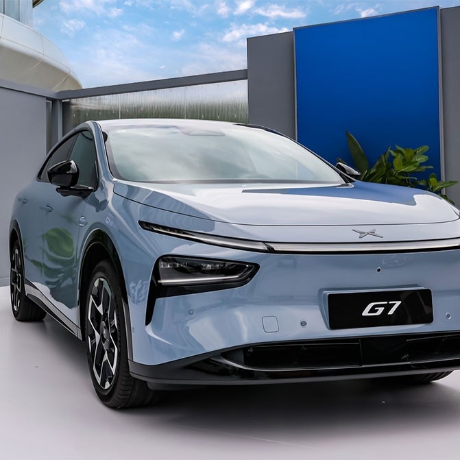 SUV điện Xpeng G7 trình làng với HUD công nghệ AR và chip AI hỗ trợ tự lái