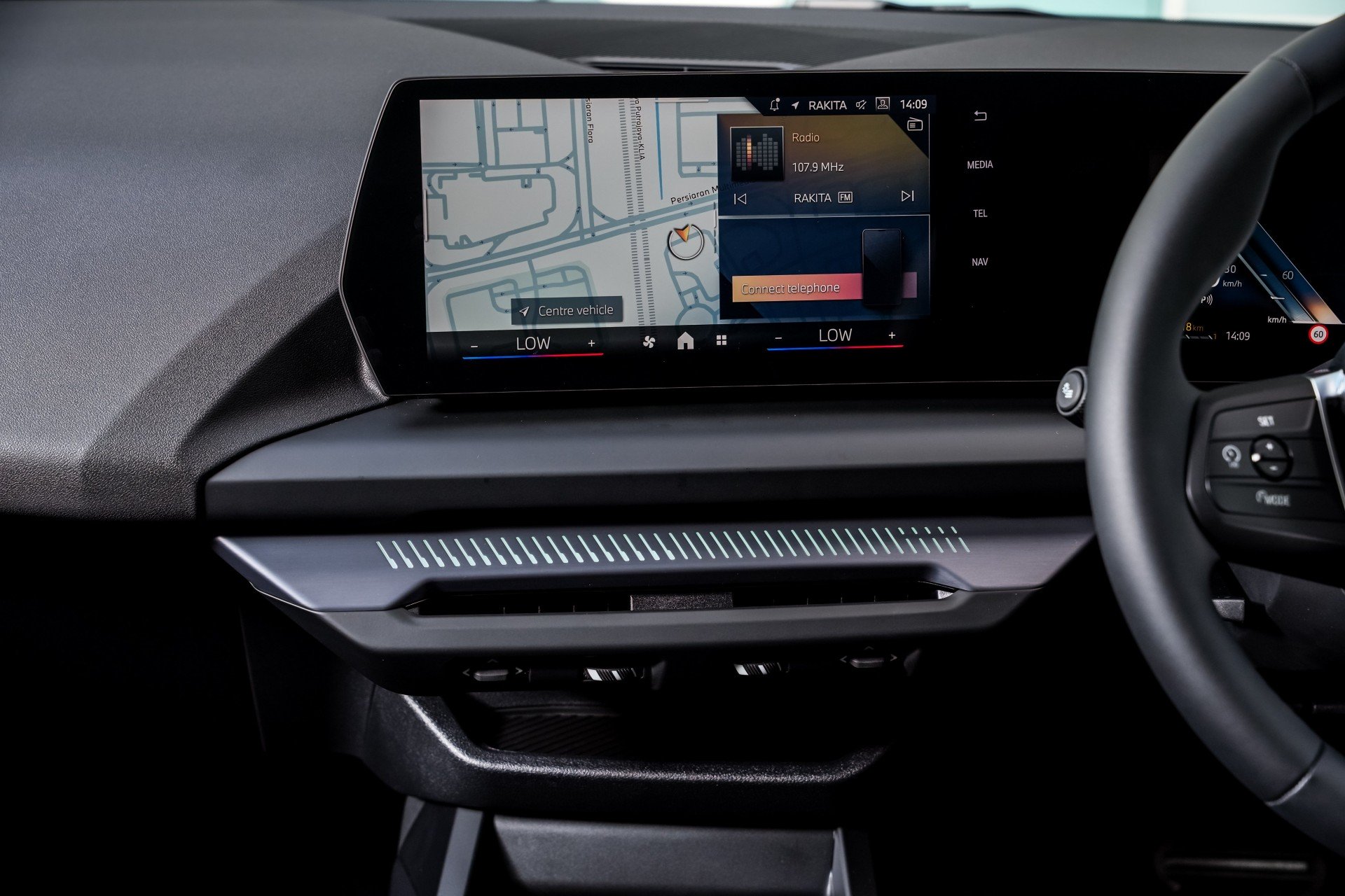 BMW 2 Series Gran Coupe thế hệ mới ra mắt, gây tranh cãi vì 'hao hao xe Trung Quốc' BMW 2 Series Gran Coupe thế hệ mới ra mắt, gây tranh cãi vì 'hao hao xe Trung Quốc'