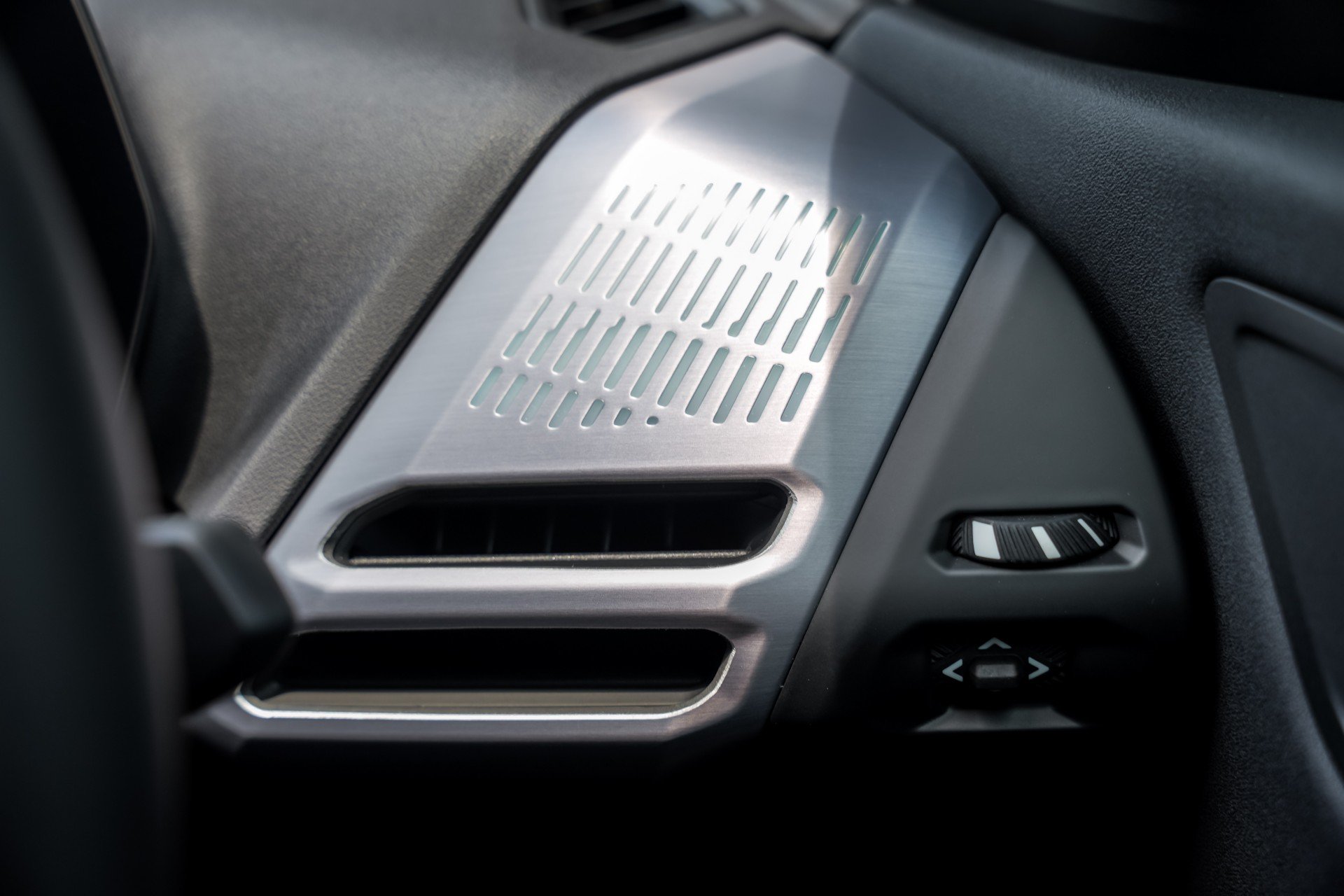 BMW 2 Series Gran Coupe thế hệ mới ra mắt, gây tranh cãi vì 'hao hao xe Trung Quốc' BMW 2 Series Gran Coupe thế hệ mới ra mắt, gây tranh cãi vì 'hao hao xe Trung Quốc'