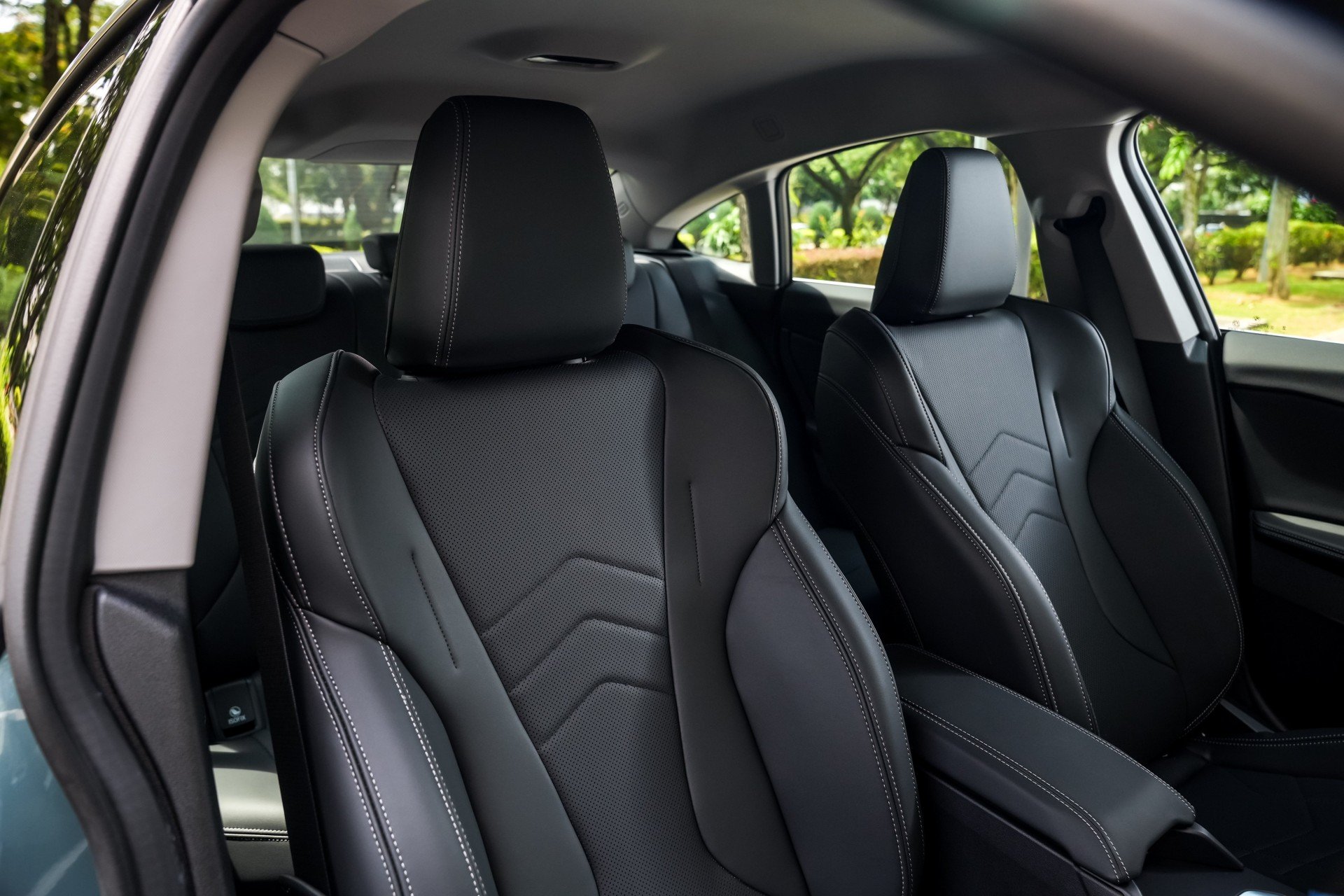 BMW 2 Series Gran Coupe thế hệ mới ra mắt, gây tranh cãi vì 'hao hao xe Trung Quốc' BMW 2 Series Gran Coupe thế hệ mới ra mắt, gây tranh cãi vì 'hao hao xe Trung Quốc'