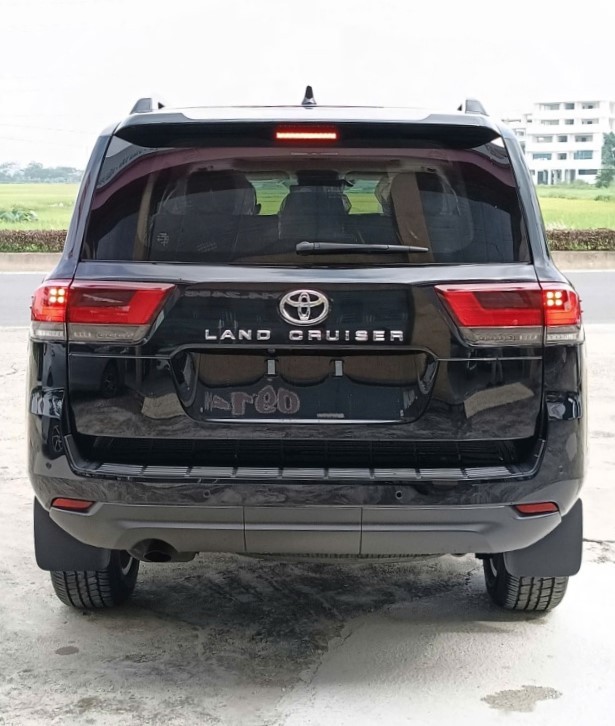 Toyota Land Cruiser LC300 2025, chiếc SUV gần 4,6 tỷ đồng có gì mới? Toyota Land Cruiser LC300 2025, chiếc SUV gần 4,6 tỷ đồng có gì mới?