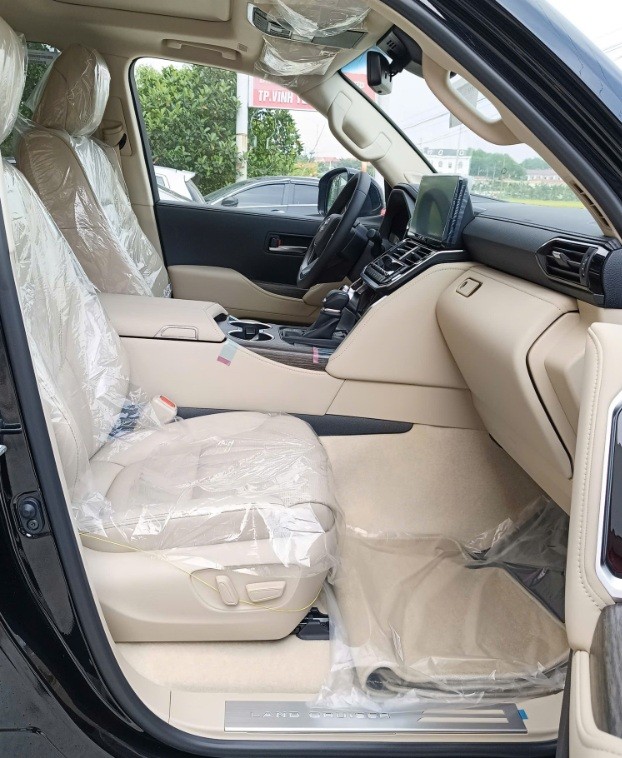 Toyota Land Cruiser LC300 2025, chiếc SUV gần 4,6 tỷ đồng có gì mới? Toyota Land Cruiser LC300 2025, chiếc SUV gần 4,6 tỷ đồng có gì mới?